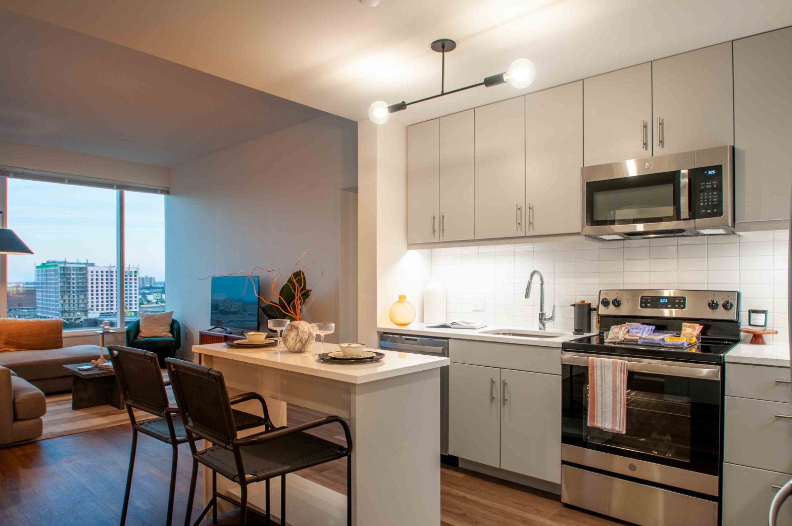 Kitchen with island